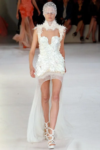 Look 26